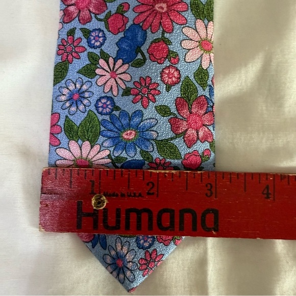 Jos.A.Bank Reserve Silk Necktie Floral Blue And Pink 59" Long 3" Wide Classic - Picture 2 of 6